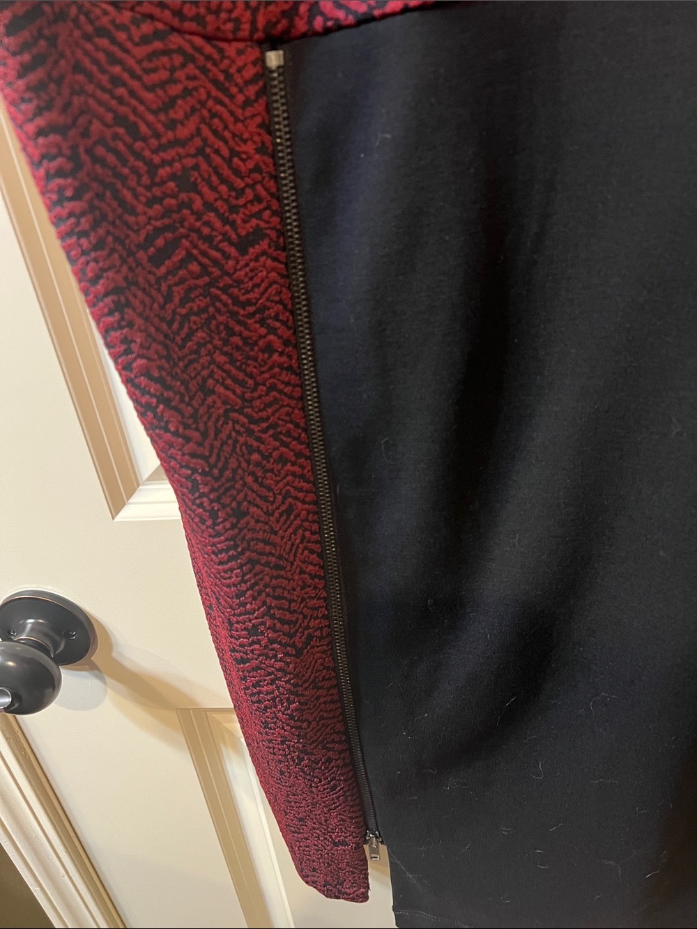 Red Pattern and Black Colorblock Midi Dress - Picture 4 of 9